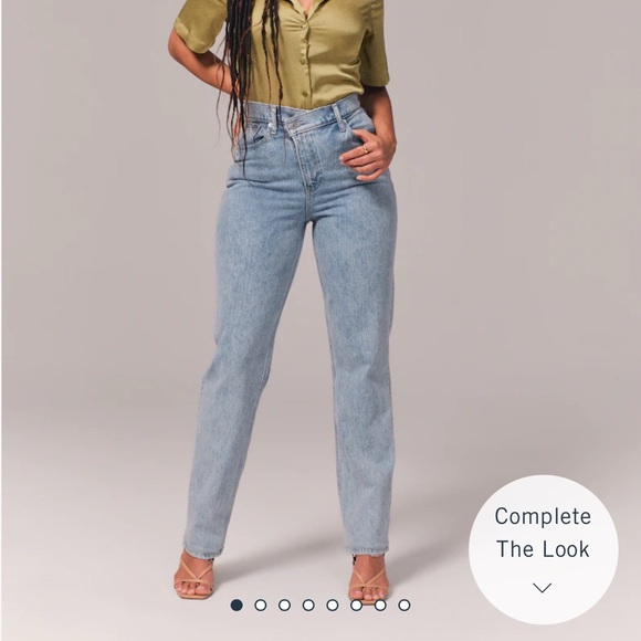 Abercrombie & Fitch Curve Love Ultra High Rise 90s Straight Jean - Picture 6 of 7